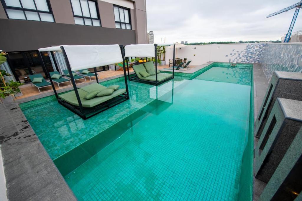 Luxury Flat In Olimpia With Rooftop Pool, Gym, Cinema & More! * Sao Paulo