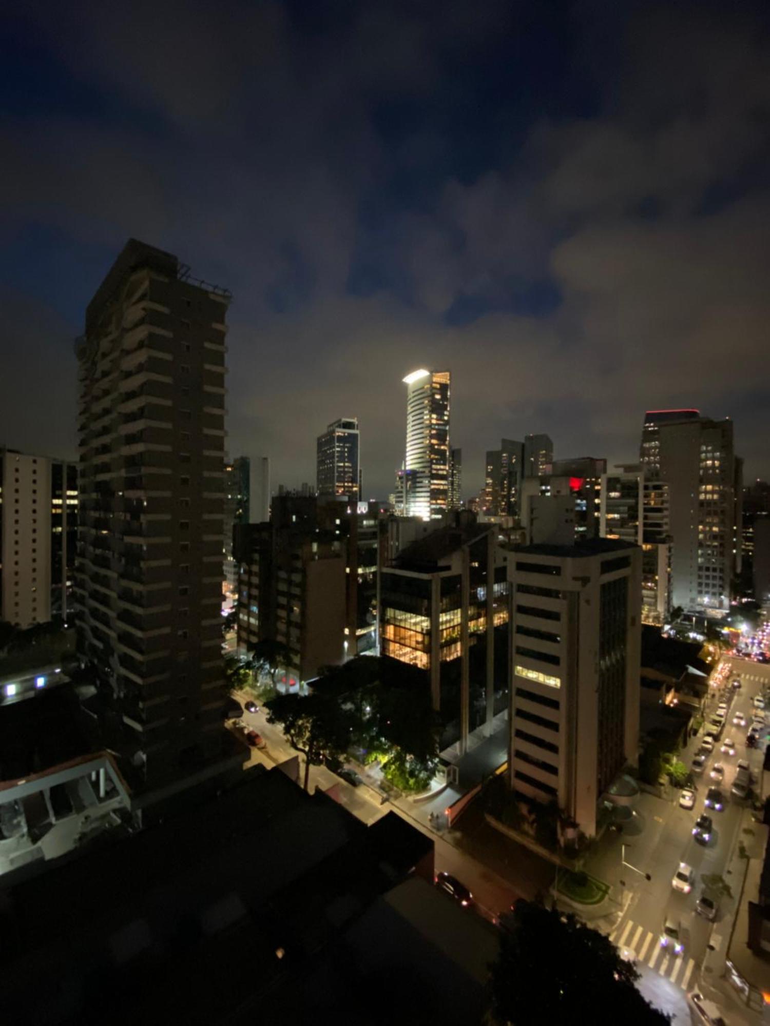 Luxury Flat In Olimpia With Rooftop Pool, Gym, Cinema & More! Apartment