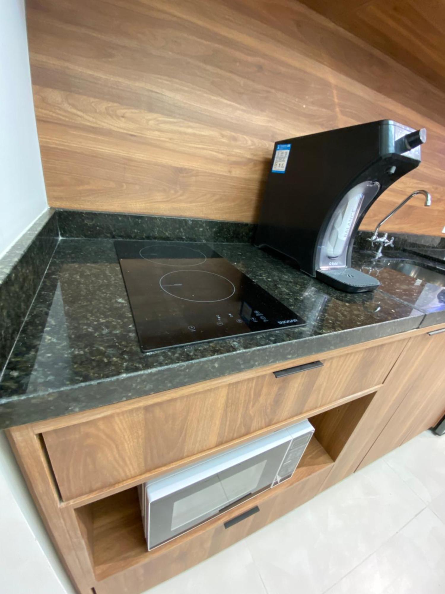 Apartment Luxury Flat In Olimpia With Rooftop Pool, Gym, Cinema & More!