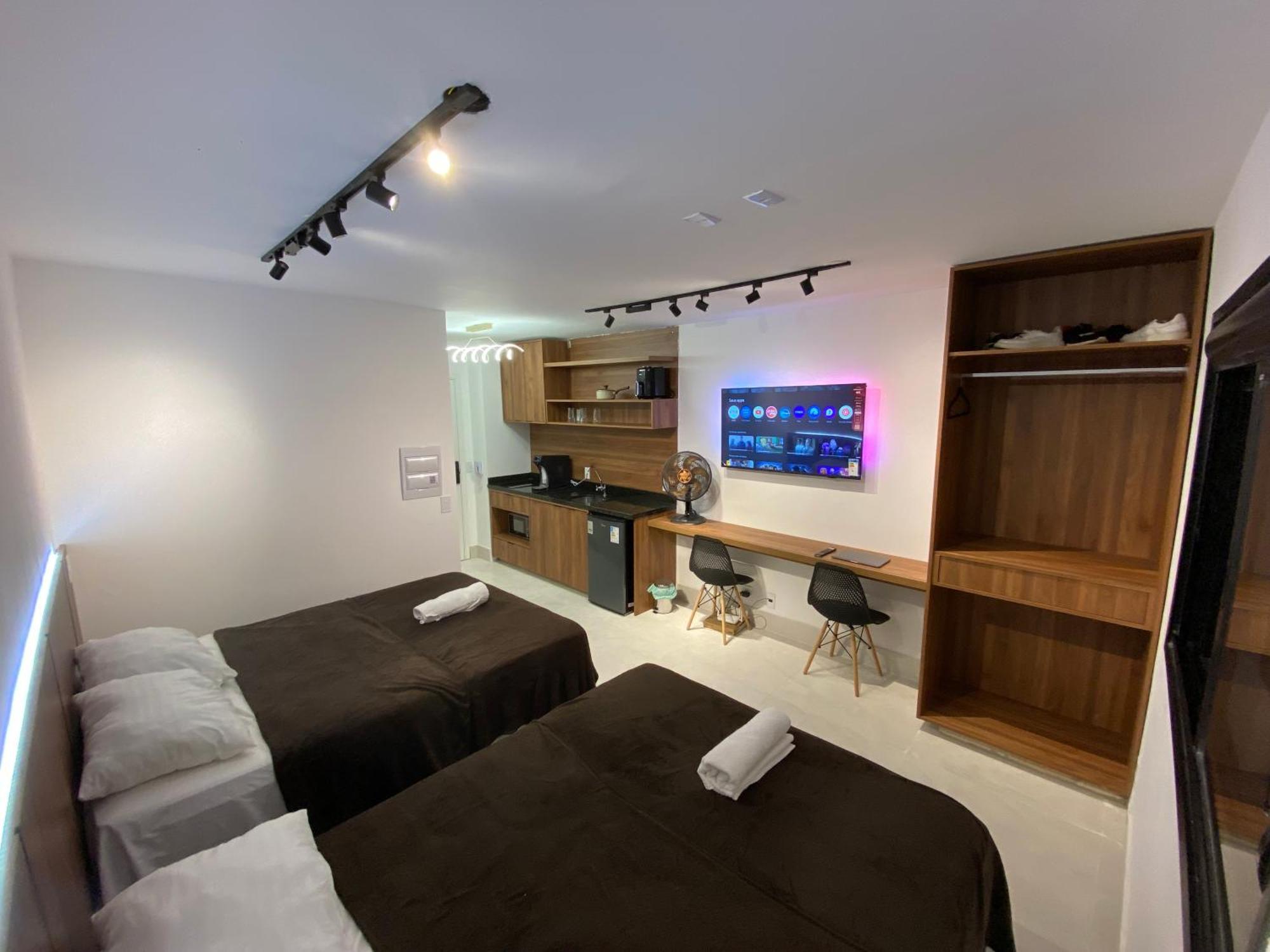 Luxury Flat In Olimpia With Rooftop Pool, Gym, Cinema & More! *